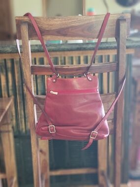Women's Italian Leather Crossbody Backpack - Burgundy